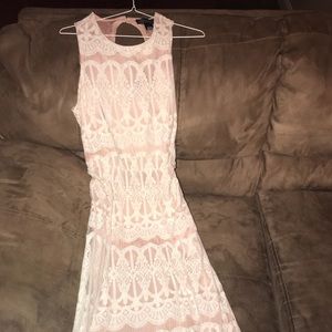 Jessica Howard Maxi Dress